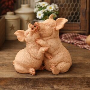 Castagna Made in Italy Pig Figurine Pair Kissing Hugs Farmhouse Country Decor 3”